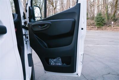 2025 Mercedes-Benz Sprinter Cargo 144 WB 4MATIC®   - Photo 24 - Gladstone, OR 97027