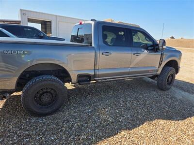 2024 Ford F-250 Lariat   - Photo 3 - Gladstone, OR 97027