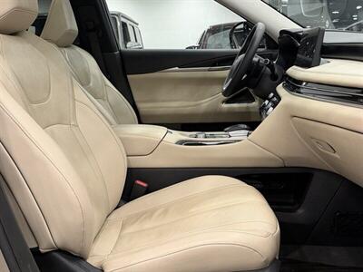 2022 INFINITI QX60 Sensory   - Photo 9 - Gladstone, OR 97027