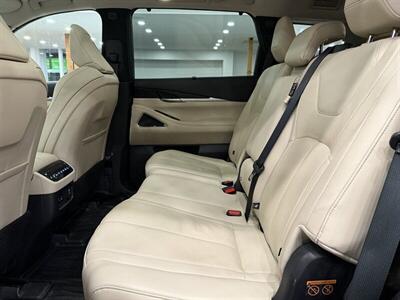 2022 INFINITI QX60 Sensory   - Photo 10 - Gladstone, OR 97027