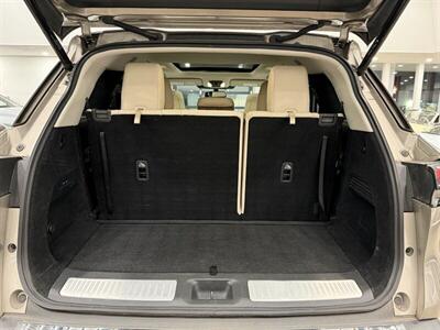 2022 INFINITI QX60 Sensory   - Photo 11 - Gladstone, OR 97027