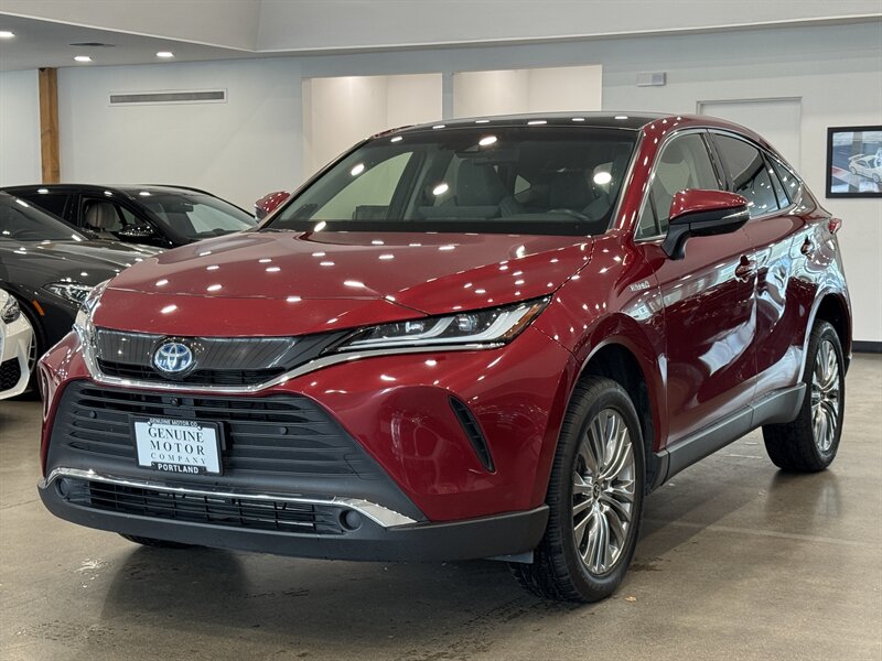 2021 Toyota Venza Limited - Photo 1 - Gladstone, OR 97027