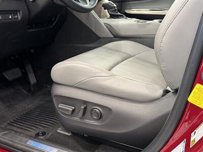 2021 Toyota Venza Limited   - Photo 17 - Gladstone, OR 97027