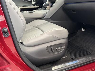 2021 Toyota Venza Limited   - Photo 18 - Gladstone, OR 97027