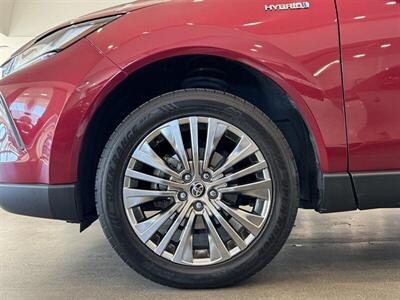 2021 Toyota Venza Limited   - Photo 43 - Gladstone, OR 97027