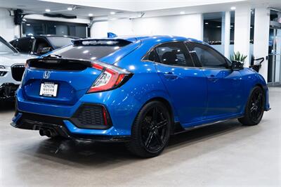 2018 Honda Civic Sport Touring   - Photo 4 - Gladstone, OR 97027