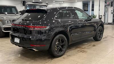 2021 Porsche Macan   - Photo 4 - Gladstone, OR 97027