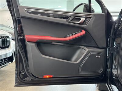 2021 Porsche Macan   - Photo 16 - Gladstone, OR 97027