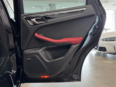 2021 Porsche Macan   - Photo 14 - Gladstone, OR 97027