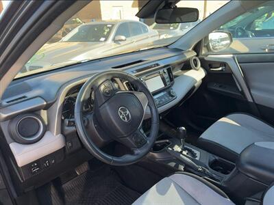 2018 Toyota RAV4 XLE   - Photo 8 - Gladstone, OR 97027