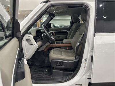2021 Land Rover Defender SE - Photo 7 - Gladstone, OR 97027