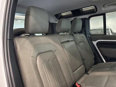 2021 Land Rover Defender SE   - Photo 12 - Gladstone, OR 97027