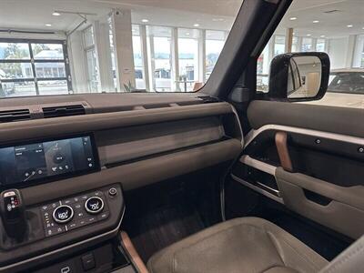 2021 Land Rover Defender SE   - Photo 16 - Gladstone, OR 97027
