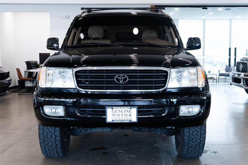 1998 Toyota Land Cruiser photo 2