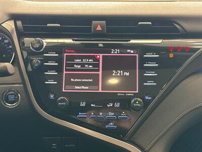 2019 Toyota Camry XSE V6   - Photo 15 - Gladstone, OR 97027