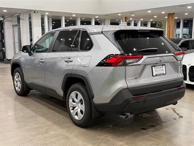2024 Toyota RAV4 LE   - Photo 4 - Gladstone, OR 97027