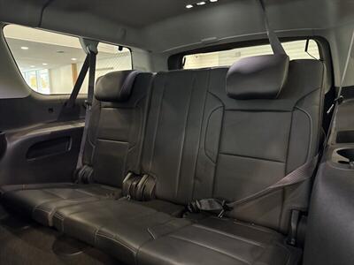 2015 Chevrolet Suburban LT   - Photo 17 - Gladstone, OR 97027