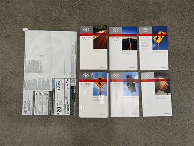 2017 Toyota Sienna XLE 7 Passenger - Photo 13 - Gladstone, OR 97027