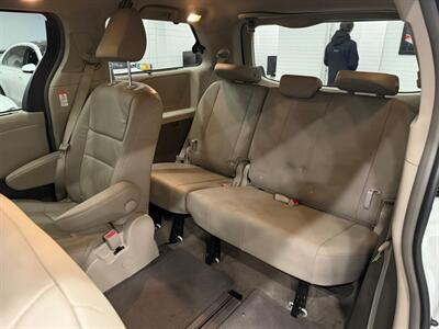 2017 Toyota Sienna XLE 7 Passenger - Photo 9 - Gladstone, OR 97027
