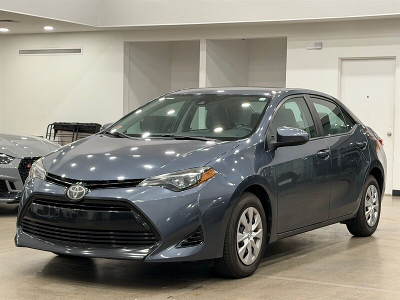 2018 Toyota Corolla LE ECO   - Photo 1 - Gladstone, OR 97027