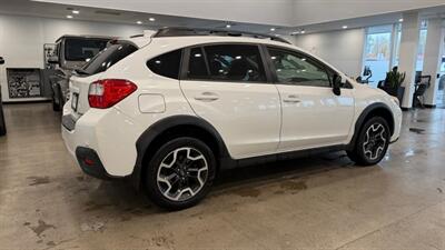 2017 Subaru Crosstrek 2.0i Premium - Photo 3 - Gladstone, OR 97027