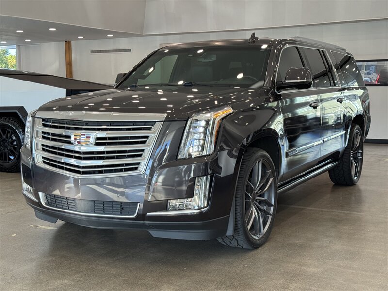 2016 Cadillac Escalade ESV Platinum - Photo 1 - Gladstone, OR 97027