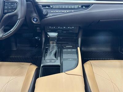 2019 Lexus ES 300h 300h Luxury   - Photo 36 - Gladstone, OR 97027