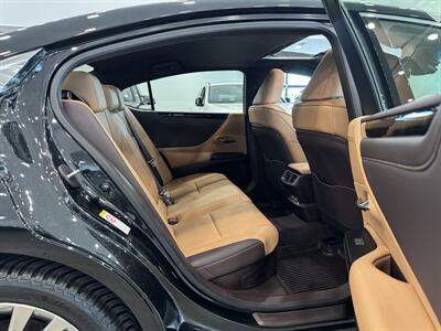 2019 Lexus ES 300h Luxury   - Photo 10 - Gladstone, OR 97027