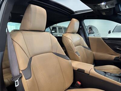 2019 Lexus ES 300h 300h Luxury   - Photo 23 - Gladstone, OR 97027