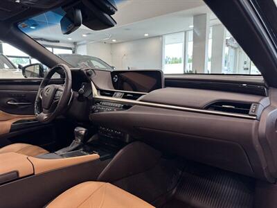 2019 Lexus ES 300h 300h Luxury   - Photo 24 - Gladstone, OR 97027