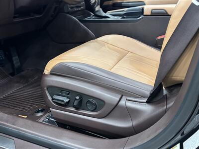 2019 Lexus ES 300h Luxury   - Photo 17 - Gladstone, OR 97027
