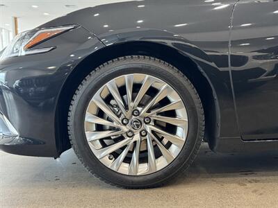 2019 Lexus ES 300h Luxury   - Photo 45 - Gladstone, OR 97027