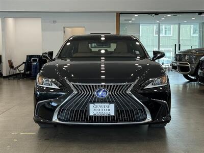 2019 Lexus ES 300h Luxury   - Photo 2 - Gladstone, OR 97027