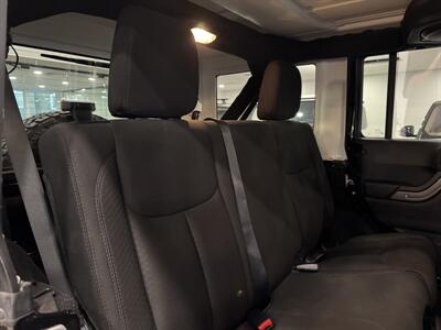 2014 Jeep Wrangler Unlimited Sport   - Photo 18 - Gladstone, OR 97027