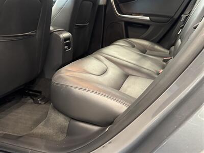 2016 Volvo V60 T5 Drive-E Premier   - Photo 19 - Gladstone, OR 97027