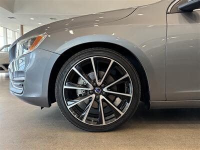 2016 Volvo V60 T5 Drive-E Premier   - Photo 43 - Gladstone, OR 97027
