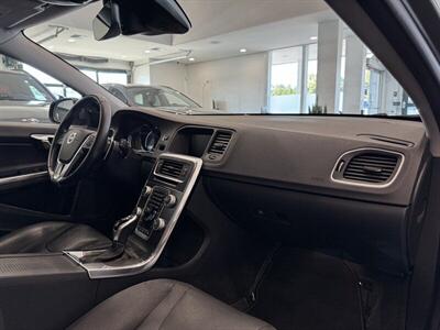 2016 Volvo V60 T5   - Photo 24 - Gladstone, OR 97027