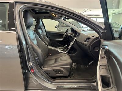 2016 Volvo V60 T5 Drive-E Premier   - Photo 9 - Gladstone, OR 97027