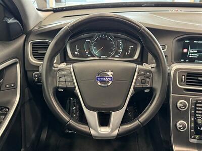 2016 Volvo V60 T5   - Photo 30 - Gladstone, OR 97027