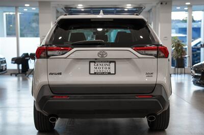 2021 Toyota RAV4 XLE Premium   - Photo 5 - Gladstone, OR 97027