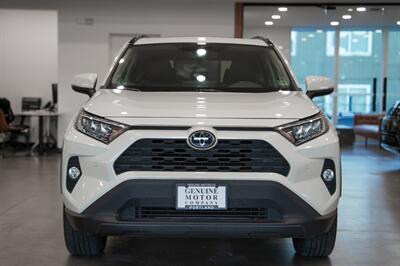 2021 Toyota RAV4 XLE Premium   - Photo 2 - Gladstone, OR 97027