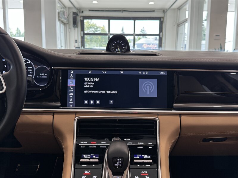 2020 Porsche Panamera 4 E-Hybrid photo 23