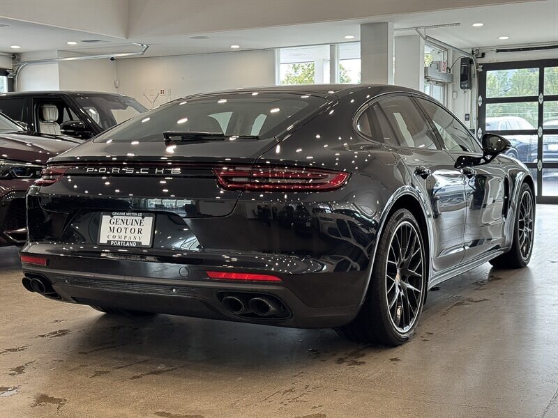 2020 Porsche Panamera 4 E-Hybrid photo 4