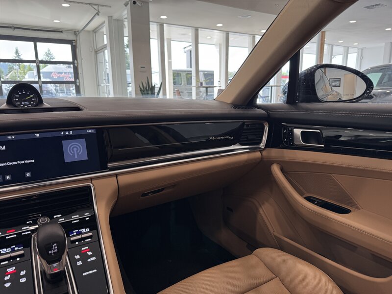 2020 Porsche Panamera 4 E-Hybrid photo 19