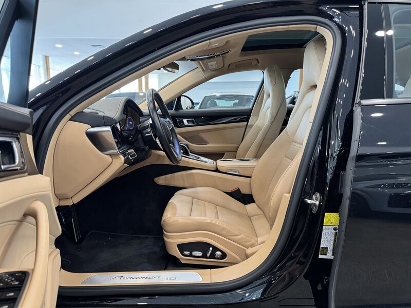 2020 Porsche Panamera 4 E-Hybrid photo 5