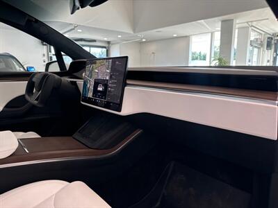 2023 Tesla Model X   - Photo 19 - Gladstone, OR 97027