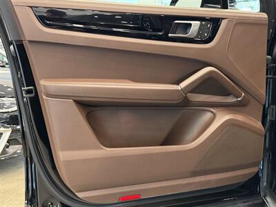 2023 Porsche Cayenne   - Photo 14 - Gladstone, OR 97027