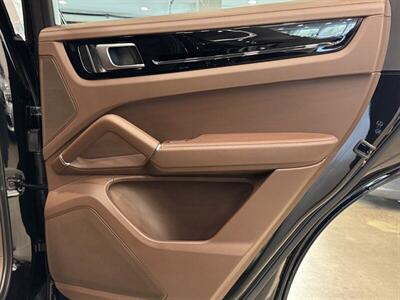 2023 Porsche Cayenne   - Photo 17 - Gladstone, OR 97027