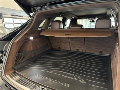 2023 Porsche Cayenne   - Photo 44 - Gladstone, OR 97027