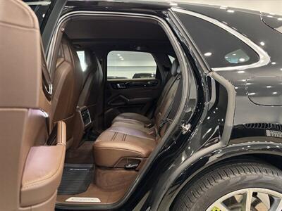 2023 Porsche Cayenne   - Photo 13 - Gladstone, OR 97027